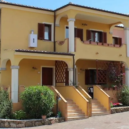 Апартаменты Mediterranean Retreat In Sardinia Tamarispa