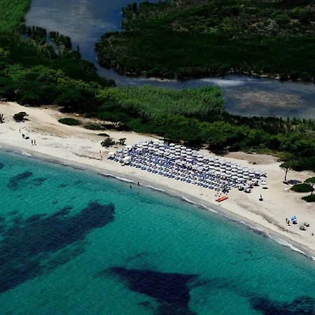 Mediterranean Retreat In Sardinia Tamarispa